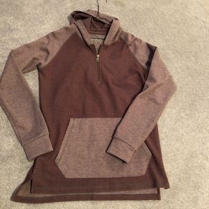Men’s medium Buckle sweatshirt material 1/4 zip